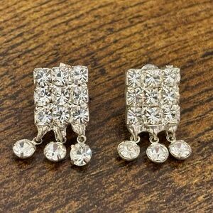 Vintage Elegant Silver Crystal Drop Earrings